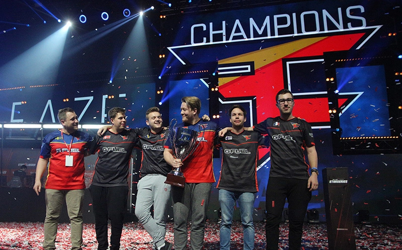 Как Faze зарабатывает деньги на киберспорте