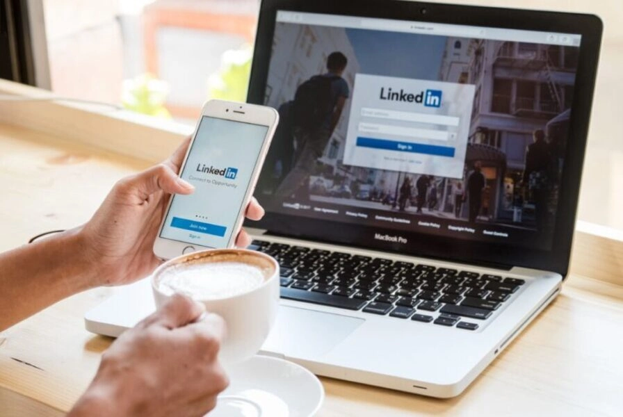 Как LinkedIn зарабатывает деньги