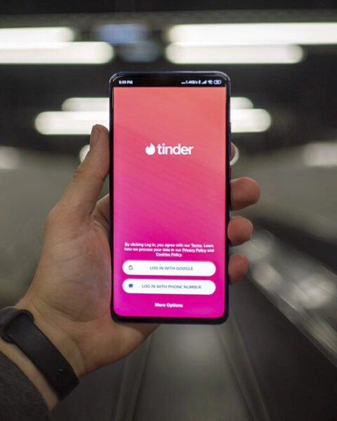 Как Tinder зарабатывает деньги